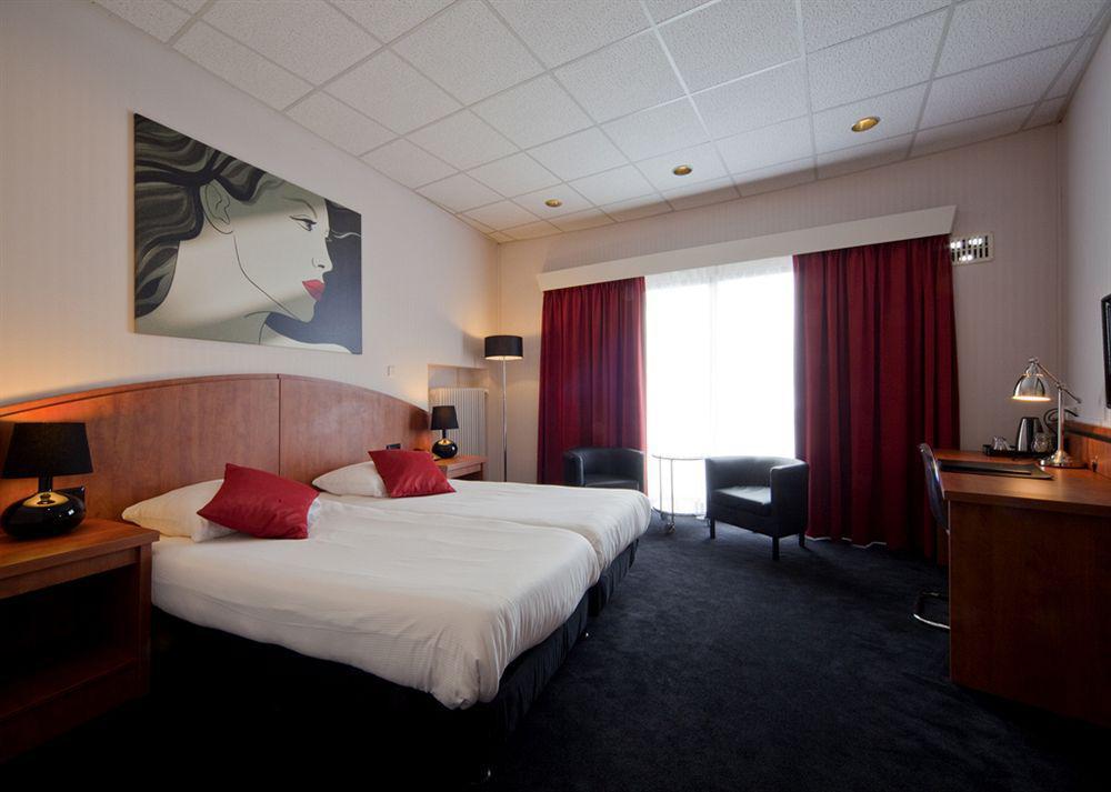 Leonardo Hotel Utrecht City Center Bagian luar foto